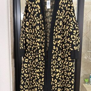 Stylish Black and Gold Leopard Print Women's Duster Sweater